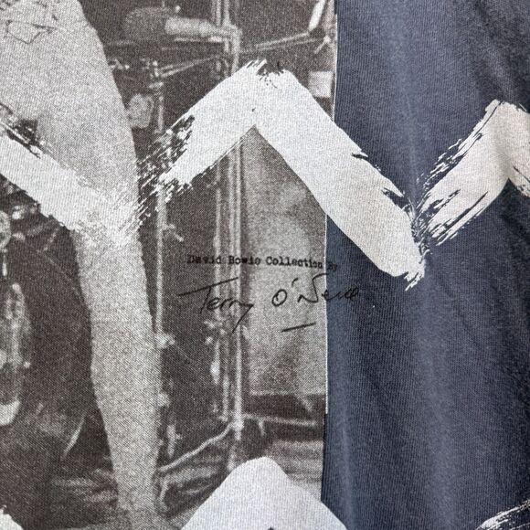 David Bowie Shirt Men Large XL Terry Oneill Graphic Tshirt Vintage Concert Tees - Picture 3 of 9